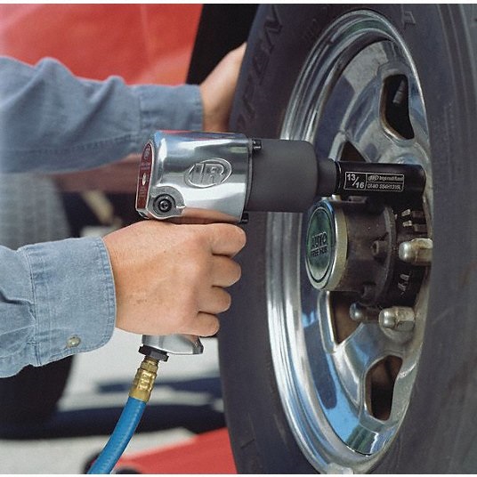 Ingersoll Rand Air Powered, Impact Wrench, 90 psi, 425 ft-lb Fastening Torque 231C