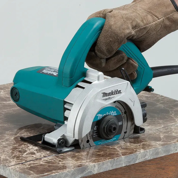 Makita Concrete Cutting Equipment, Blade 110mm, 1200W, 13800rpm, 2.5kg M0400BC