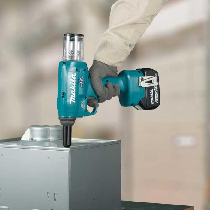 Makita Cordless Rivet Gun, 18V, Pulling Force 10kN, Length of Stroke 25mm, 2.2kg DRV150RFJ