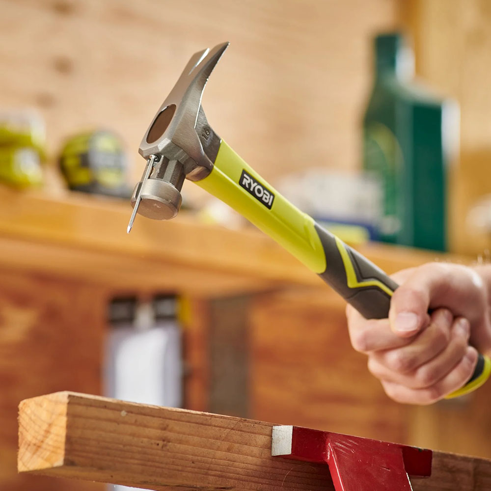 Ryobi Framing Hammer 450g, Straight Claw, Magnetic Nail Holder RH16FSS