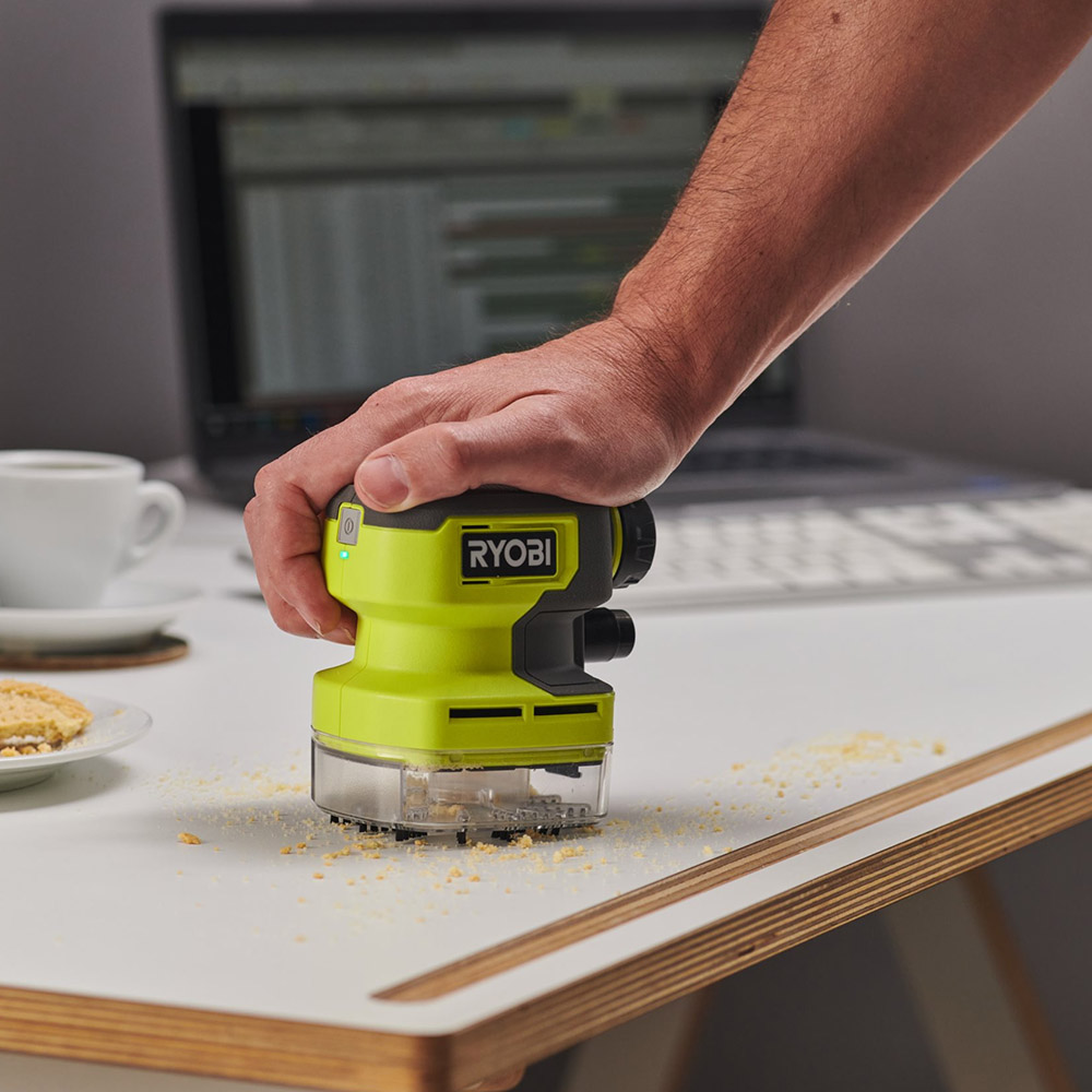 Ryobi Mini Cordless Vacuum Cleaner 4V, 113 l/min Airflow, 70 ml Dust Tank, 0.22 kg RDV4-0