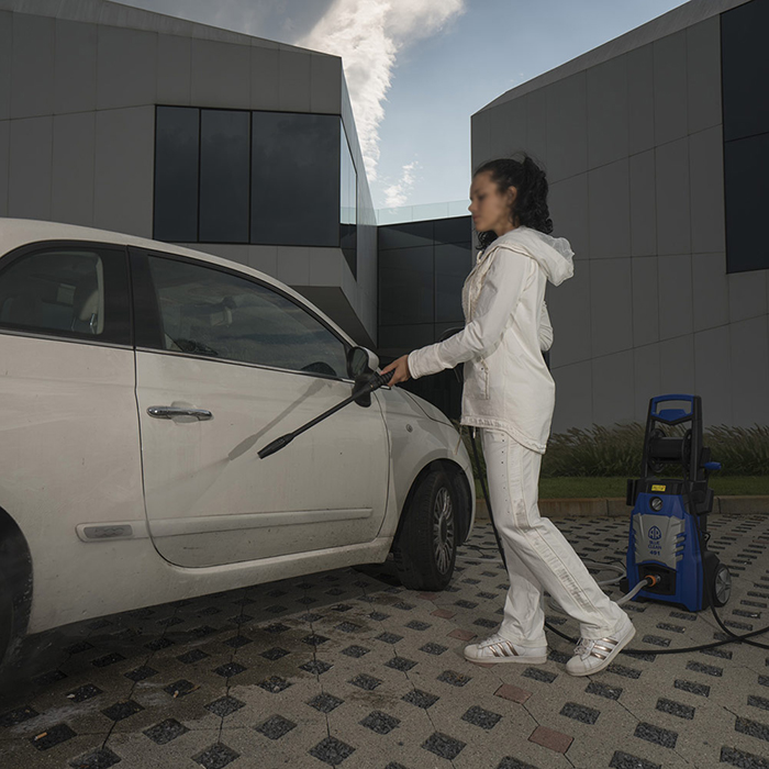 High Pressure Washer, 145 Bar, 220 Volt, 60 hertz, 2100 W, 20.6 Kg