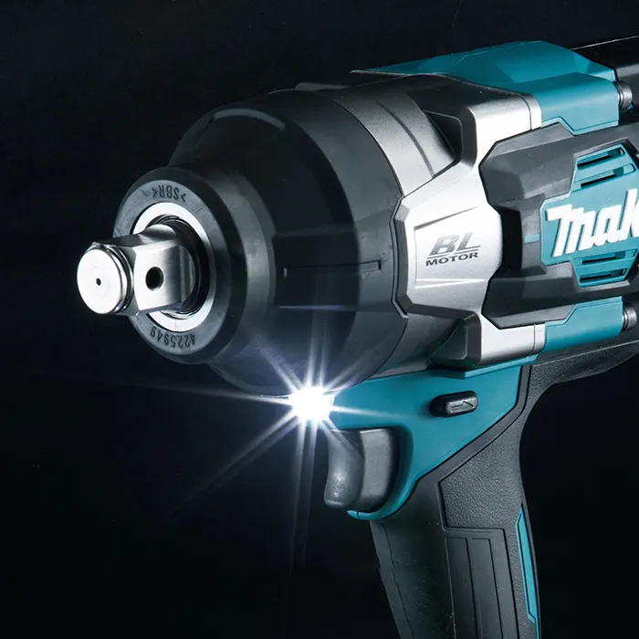 Makita Cordless Impact Wrench, 40V, Drive 3/4 inch, 2030Nm, 3.2kg TW001GZ