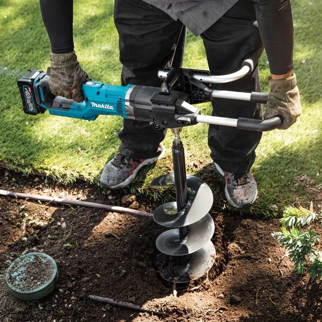 Makita Cordless Earth Auger Machine, 200 ml, 40V, 0 ~ 1,500 rpm, 6.7 kg DG001GZ04