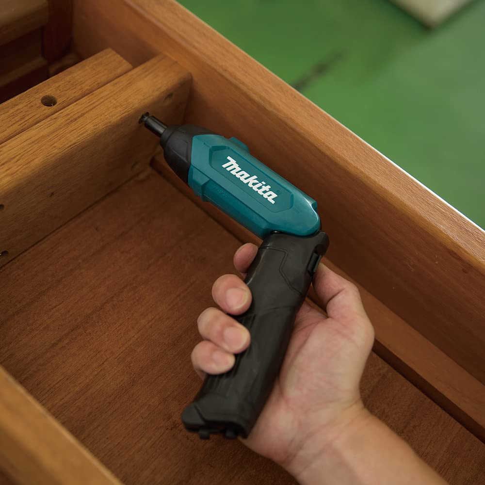 Makita Cordless Screw Driver Machine ( With 81Pcs bit set) , 3.6V, 4Nm , 0.36kg DF001DW