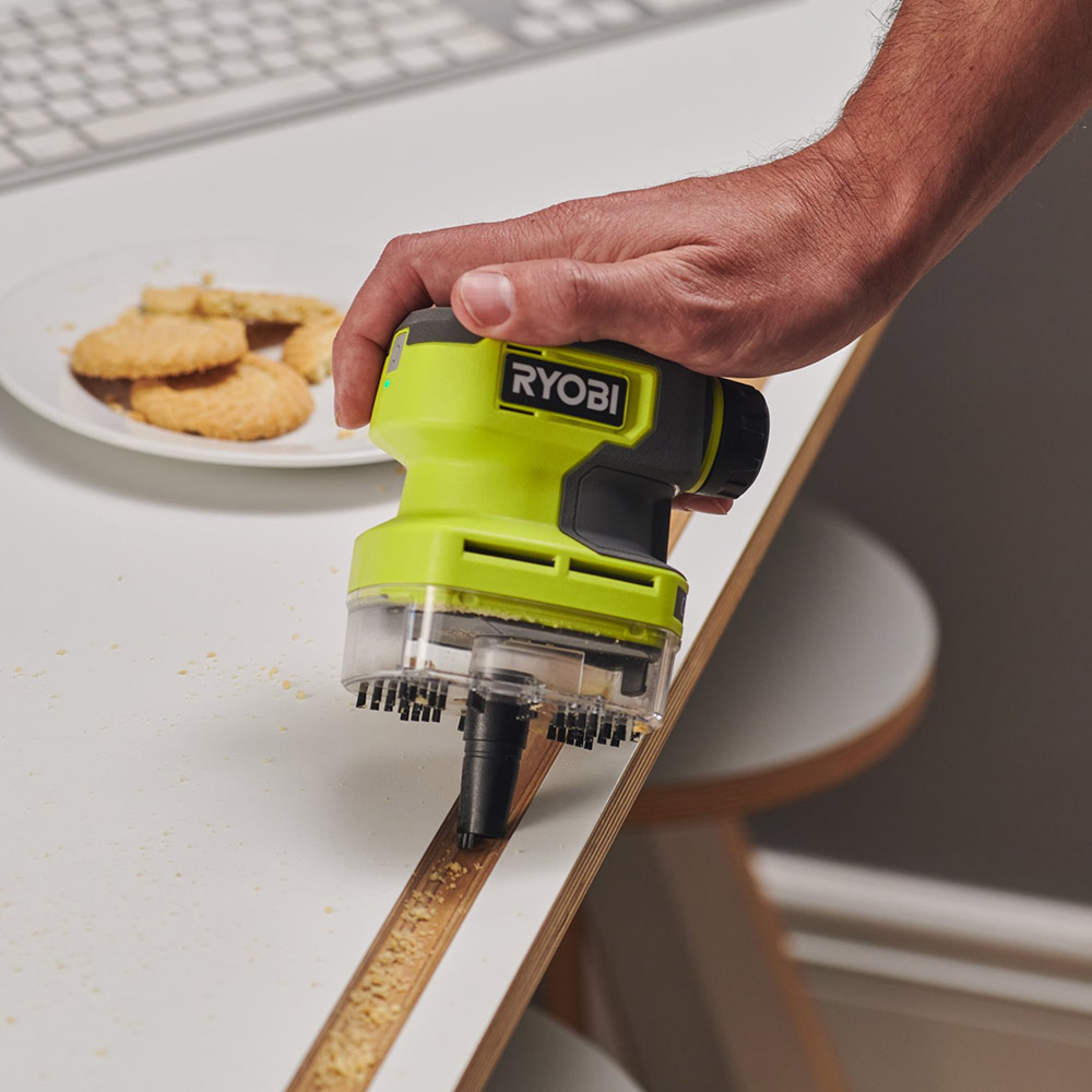 Ryobi Mini Cordless Vacuum Cleaner 4V, 113 l/min Airflow, 70 ml Dust Tank, 0.22 kg RDV4-0