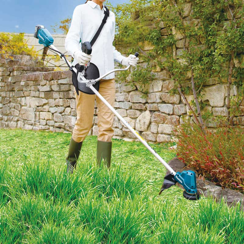 Makita Cordless Grass Cutter, 3-Speed, Cutting Width 12 inch, 18V, 3,500 ~ 6,000rpm, 3.4 kg DUR190UZX3