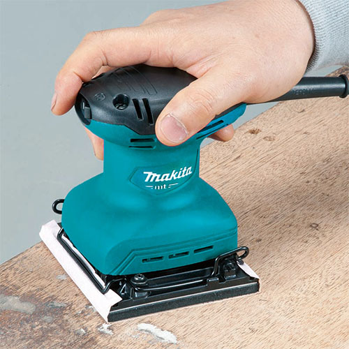 Makita Sander Machine For Wood, Size 112mm x 102mm, 180W, 14000opm, 0.9kg M9200B