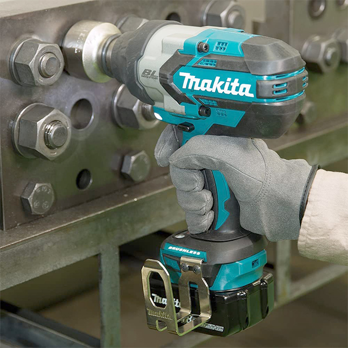 Makita Cordless Brushless Impact Wrench 3/4 inch, 18V, 0-1800rpm, 1050Nm, 3.7kg DTW1001Z