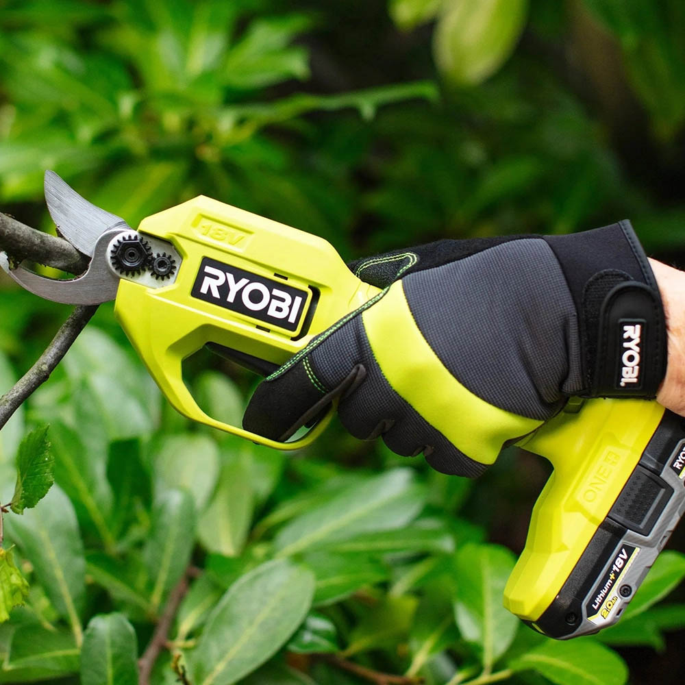 Ryobi Cordless Tree Pruning Shear 18V, 25mm Cutting Capacity, 145Nm Torque RY18SCA-0