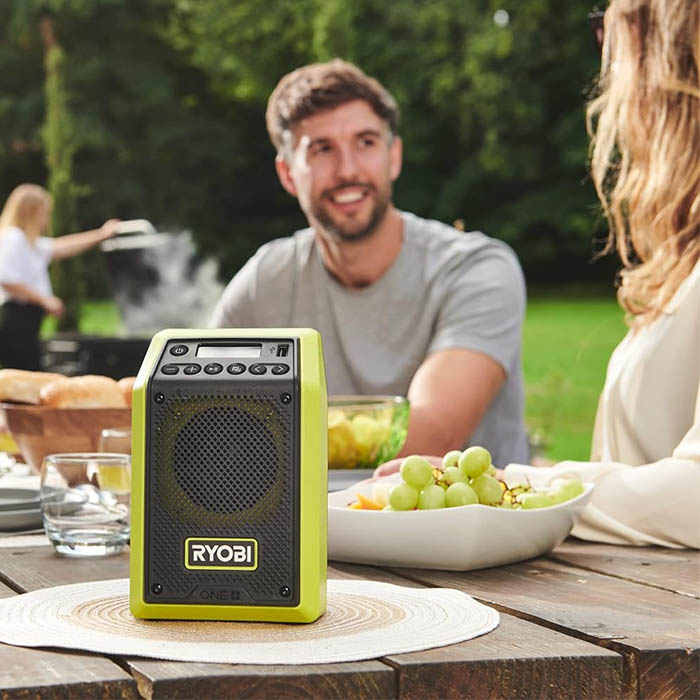 Ryobi Cordless Bluetooth Radio, Charge Smartphones,18V, 10W, 1.43kg RR18-0