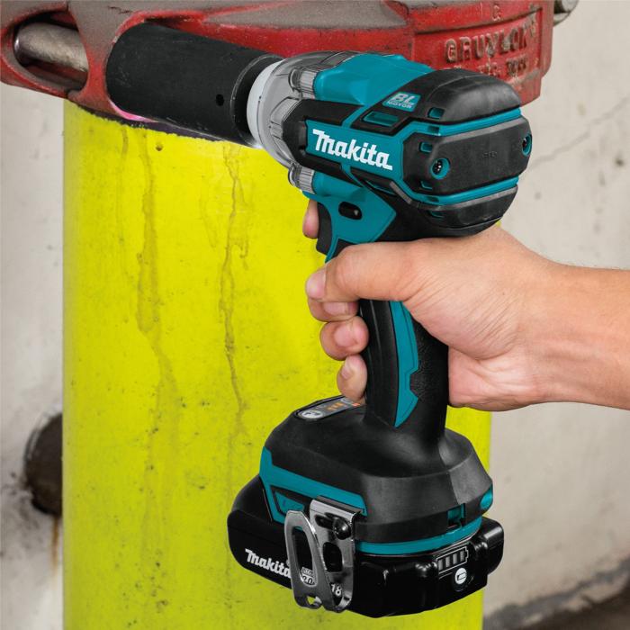 Makita 18V LXT - Lithium-Ion Cordless Impact Wrench DTW285RFJ