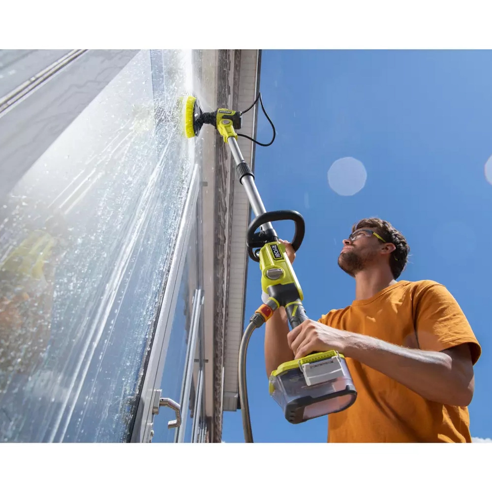 Ryobi Water Fed Telescopic Scrubber Kit 18V, 2.0Ah Battery and Charger Included RWTS18-1C20GL