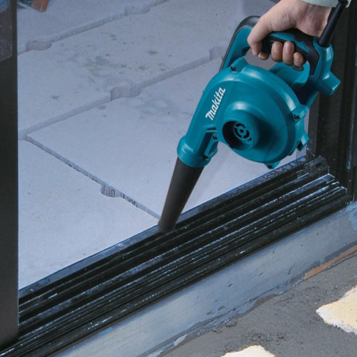 ماكيتا منفاخ هواء لتنظيف الغبار، ضغط الهواء 0 ~ 5.7 كيلو باسكال ، 600 واط ، 2 كجم UB1102