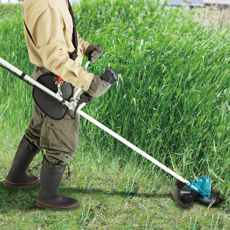 Makita Cordless Grass Cutter, 3-Speed, Cutting Width 12 inch, 18V, 3,500 ~ 6,000rpm, 3.4 kg DUR190UZX3