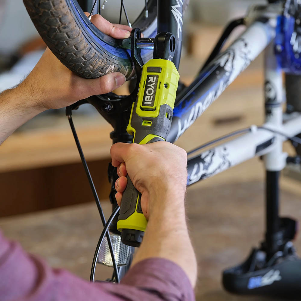 Ryobi 4V Cordless Ratchet Wrench Kit, 1/4 inch Square Drive, 8Nm Torque RR14W4-120G
