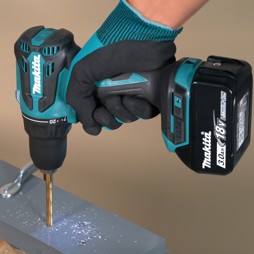 Makita Cordless Driver Drill, For Wood and Steel,13mm, 18V, 65Nm, 0 ~ 1,900RPM, 1.7kg DDF490WVE