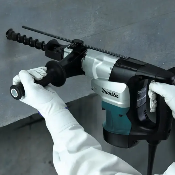 Makita Drill Machine Rotary hammer, 1,010W, 760 rpm, 3,100 ipm, 5.8kg HR3530