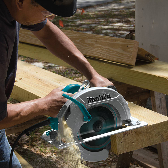 Makita Circular Power Saw, Blade 10 inch (260mm), 2000W, 4300rpm, 6.9kg HS0600