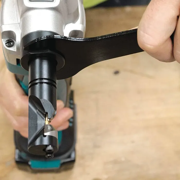 Makita Cordless Nibbler Machine, 18V, Maximum Cutting Thickness 1.6mm, 1900spm, 2.3kg DJN161RFE