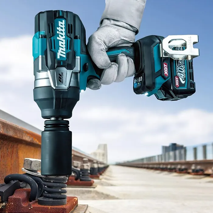 Makita Cordless Impact Wrench, 40V, Drive 3/4 inch, 2030Nm, 3.2kg TW001GZ