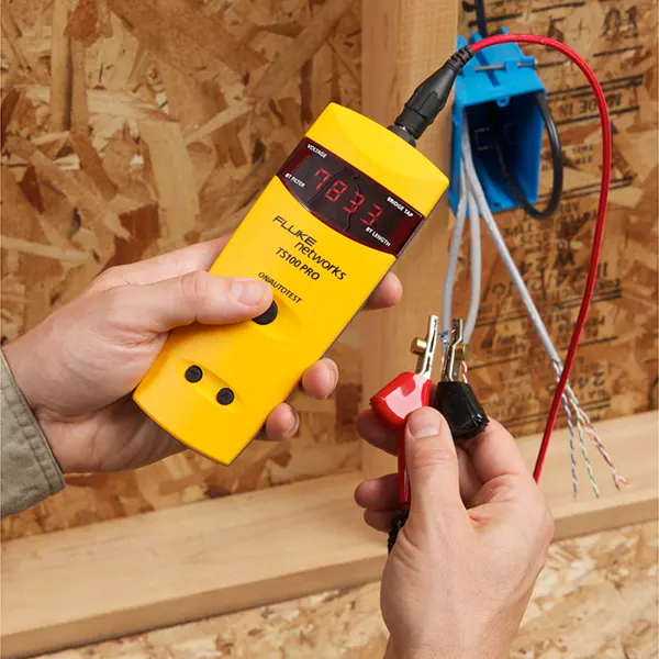 Fluke Cable Fault Finder with Bridge Tap Detect TS100 PRO