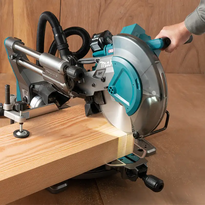 Makita Battery Silde Miter Saw 260 mm, 40V, 3,600 rpm, 25.1kg LS004GZ01