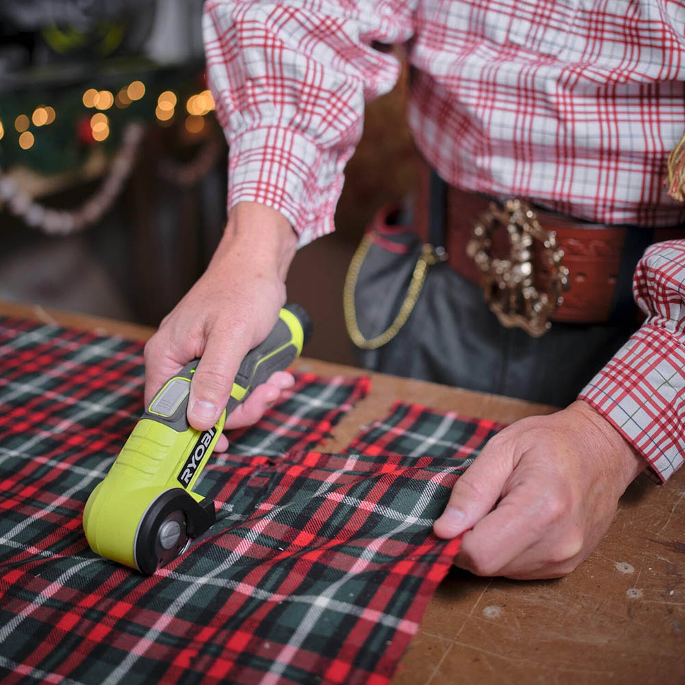 Ryobi Cordless Cutting Tool Kit 4V, 6.4mm Cutting Capacity, Self-Sharpening Blade RCT4-120G
