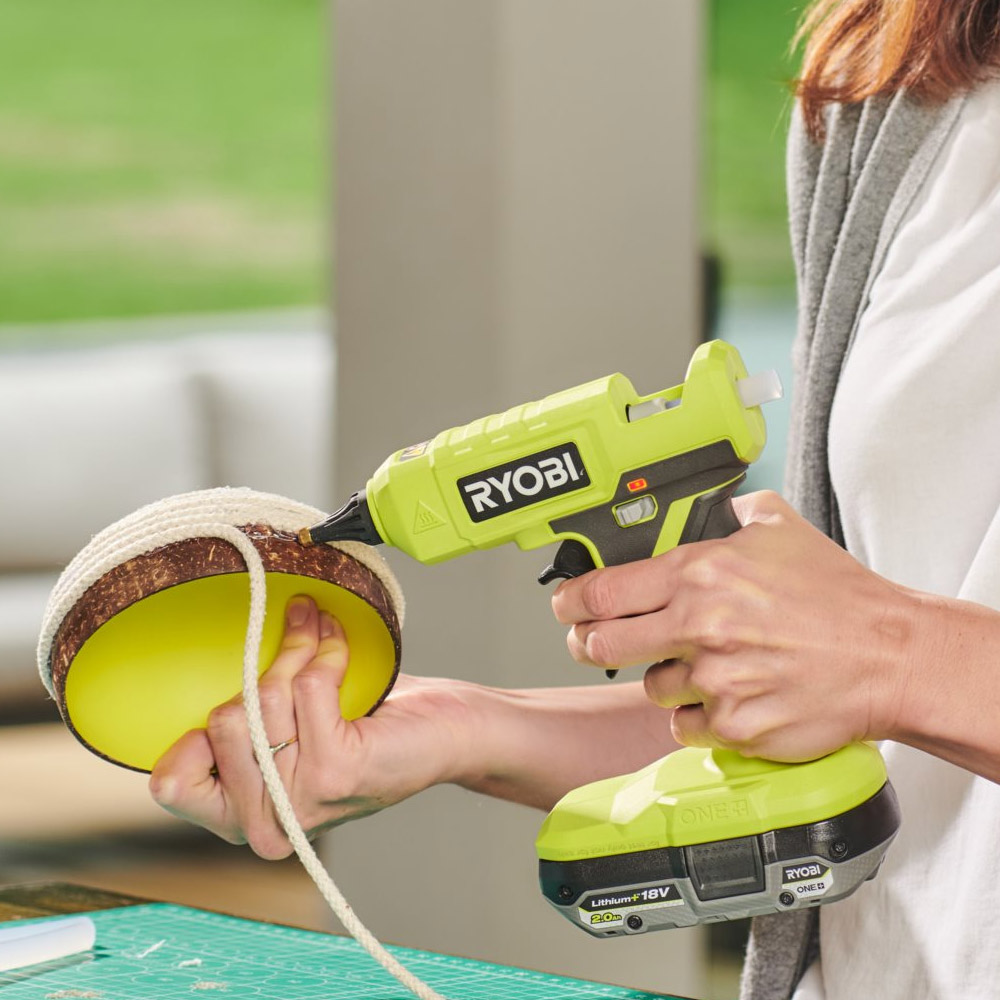 Ryobi Cordless Glue Gun 18V, 11-12mm Glue Sticks RGLU18-0