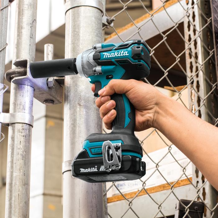 Makita 18V LXT - Lithium-Ion Cordless Impact Wrench DTW285RFJ