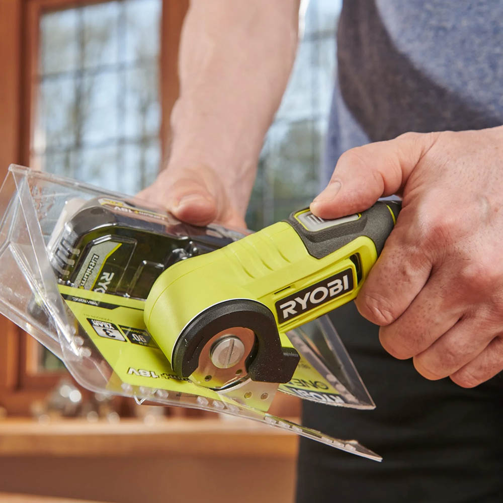 Ryobi Cordless Cutting Tool Kit 4V, 6.4mm Cutting Capacity, Self-Sharpening Blade RCT4-120G
