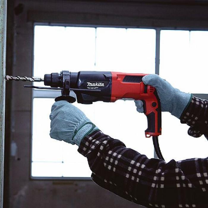 Makita Rotary Hammer M8700