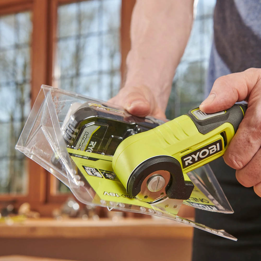 Ryobi Cordless Cutting Tool Kit 4V, 6.4mm Cutting Capacity, Self-Sharpening Blade RCT4-120G