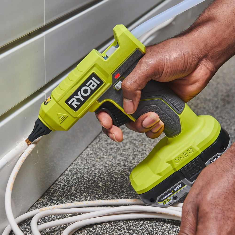 Ryobi Cordless Glue Gun 18V, 11-12mm Glue Sticks RGLU18-0