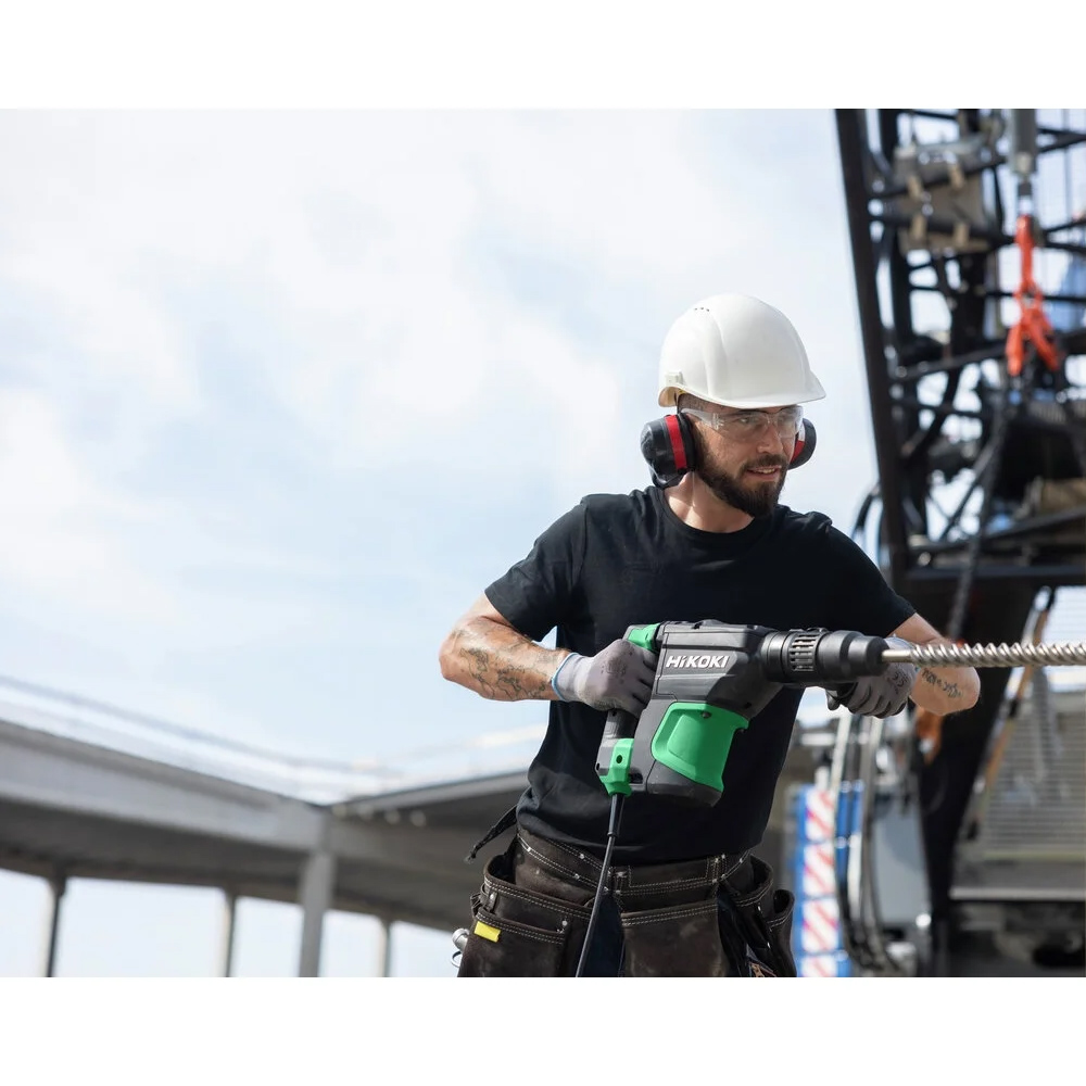 Hikoki Rotary Hammer 1150W, 9.2 J Impact Energy, 40 mm Concrete Capacity, 2800 BPM, 6.8 kg DH40MEY2WSZ